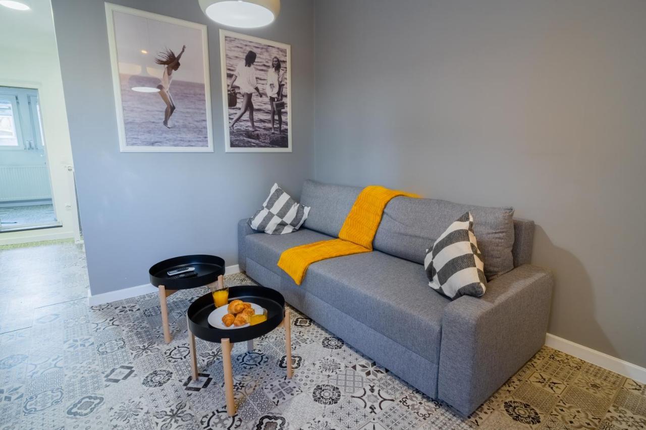 One Bedroom Flat In Bucharest'S Historic District Экстерьер фото